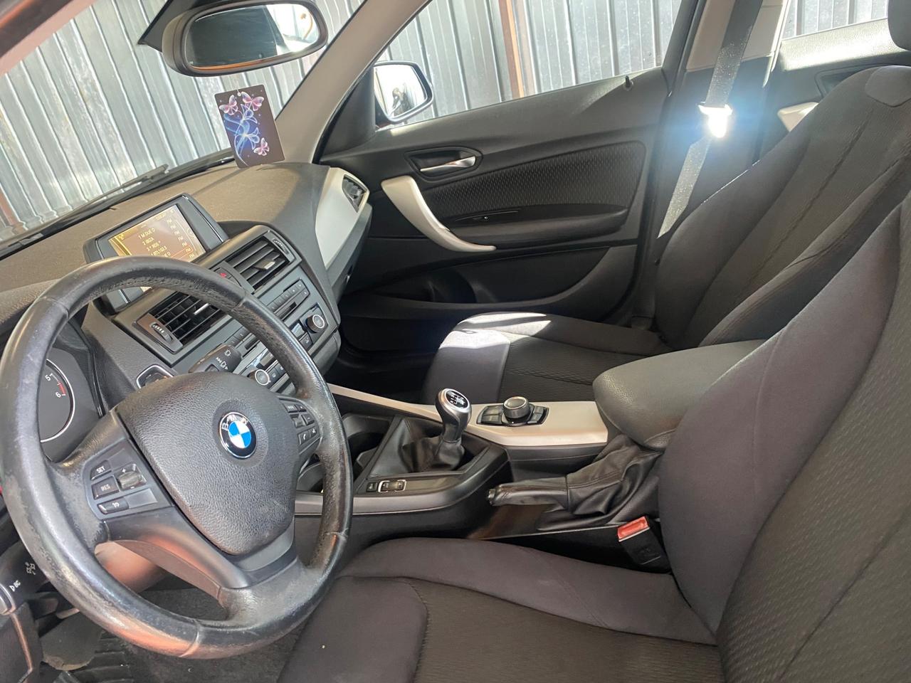 Bmw 116 116d 5p. Urban fullll