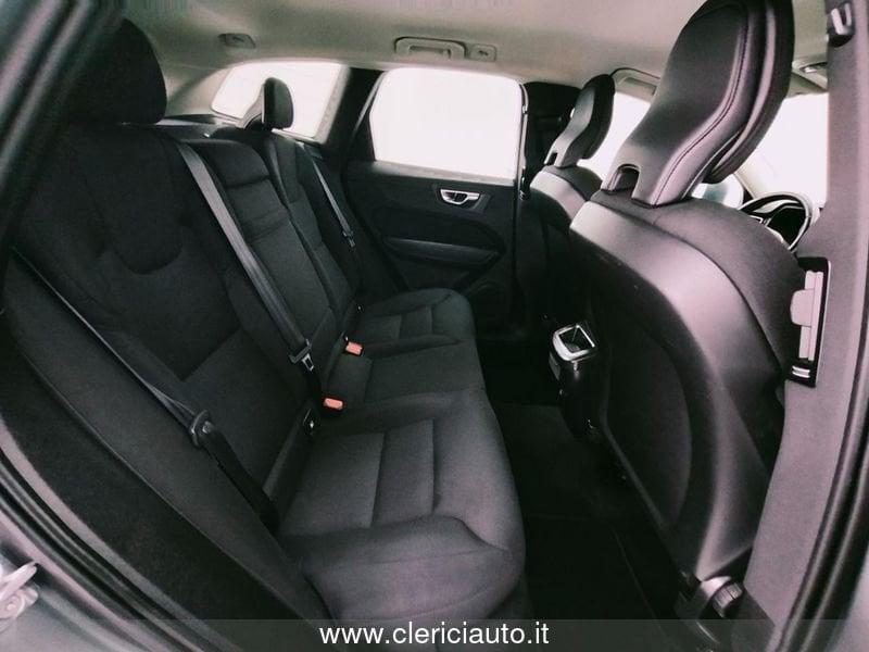 Volvo XC60 B4 (d) AWD Geartronic Momentum