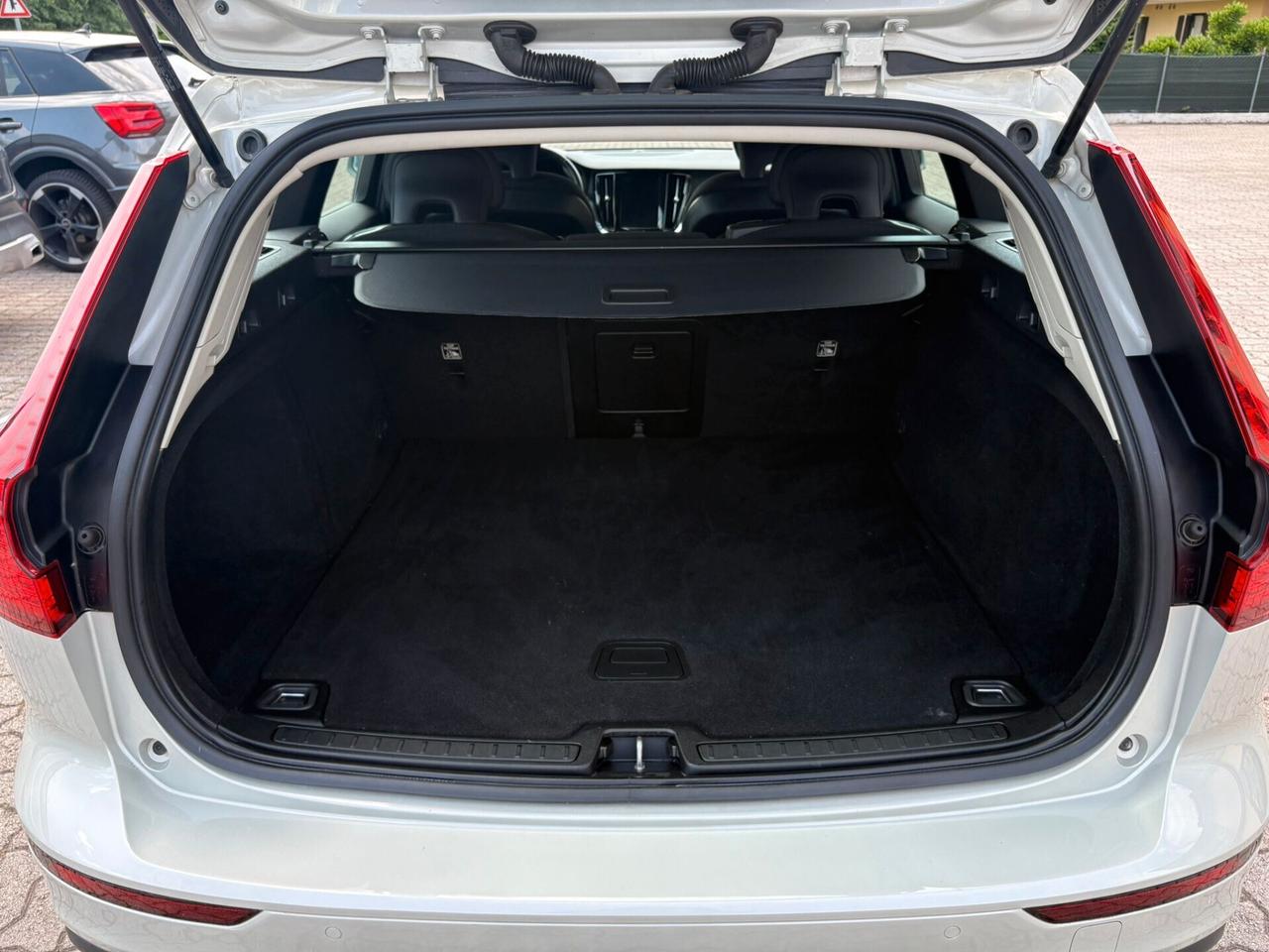 VOLVO V60 2.0 D3 CAMBIO AUTOMATICO