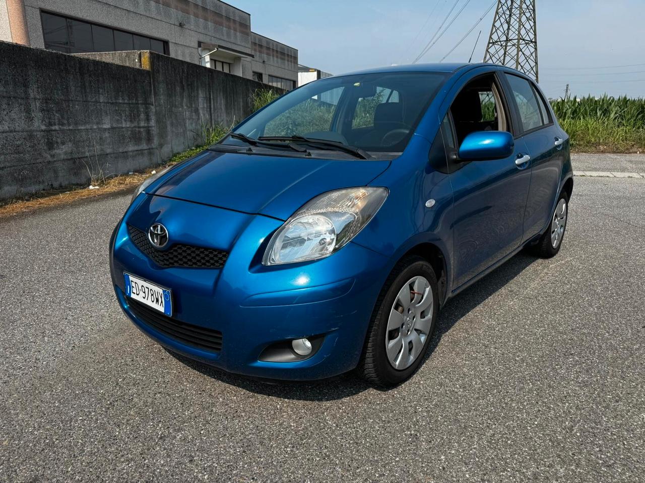 Toyota Yaris 1.3 5 porte Sol
