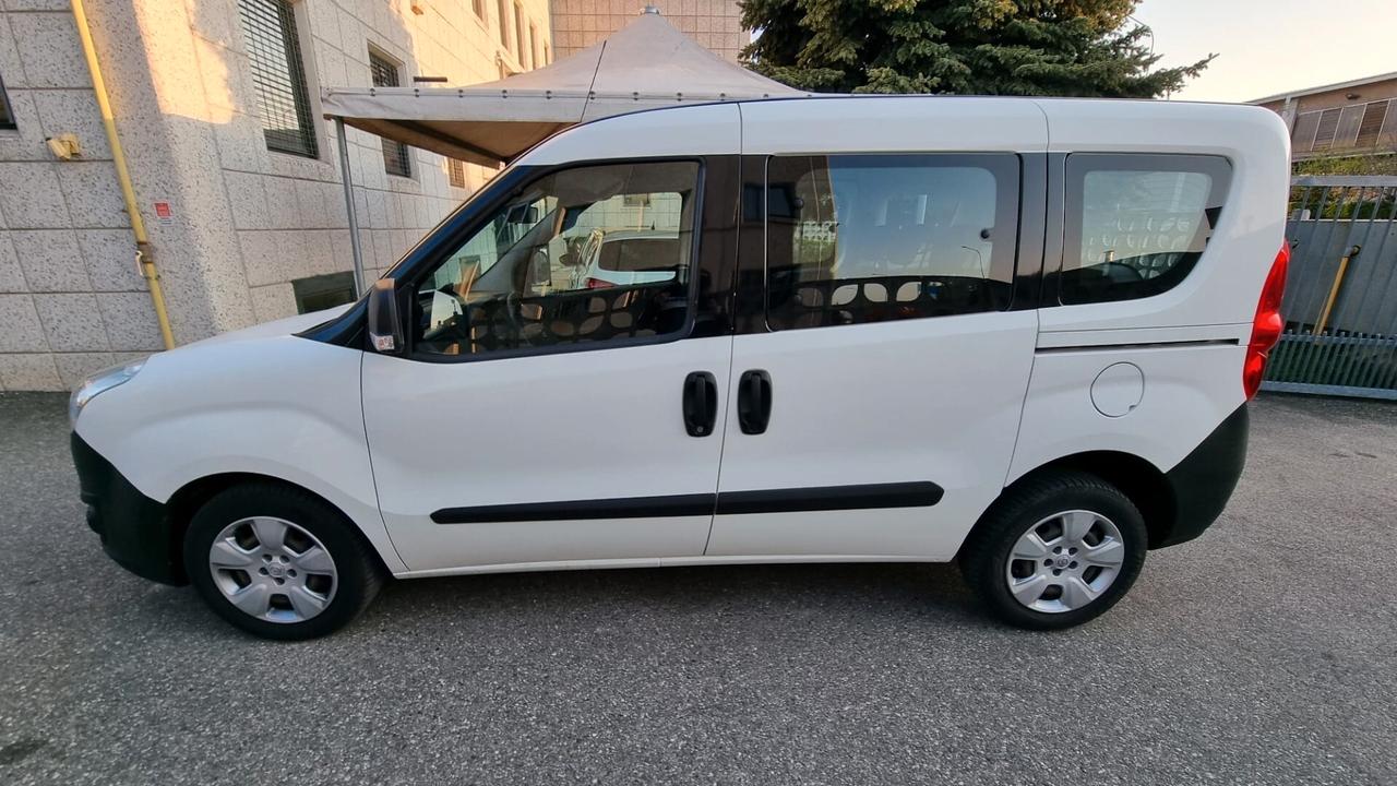 Opel Combo autocarro 5 posti