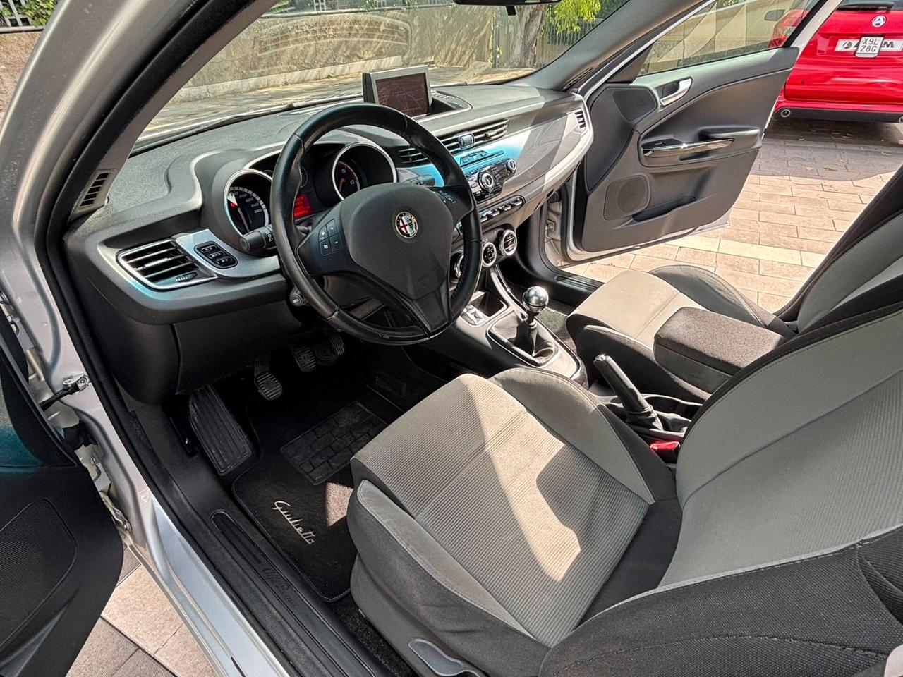 Alfa Romeo Giulietta 1.6 JTDm-2 105 CV Progression