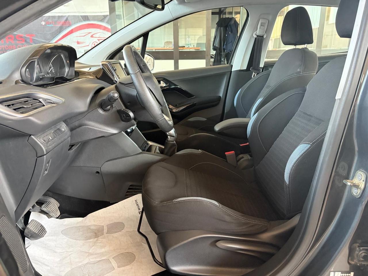 Peugeot 208 1.2 VTi 82 CV 5 porte Allure