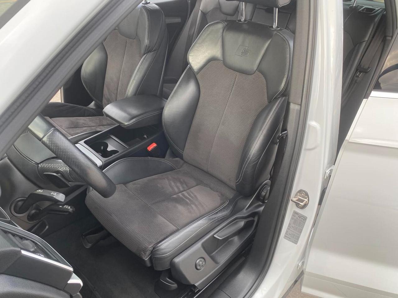 Audi Q5 40 TDI quattro S-tronic S line plus