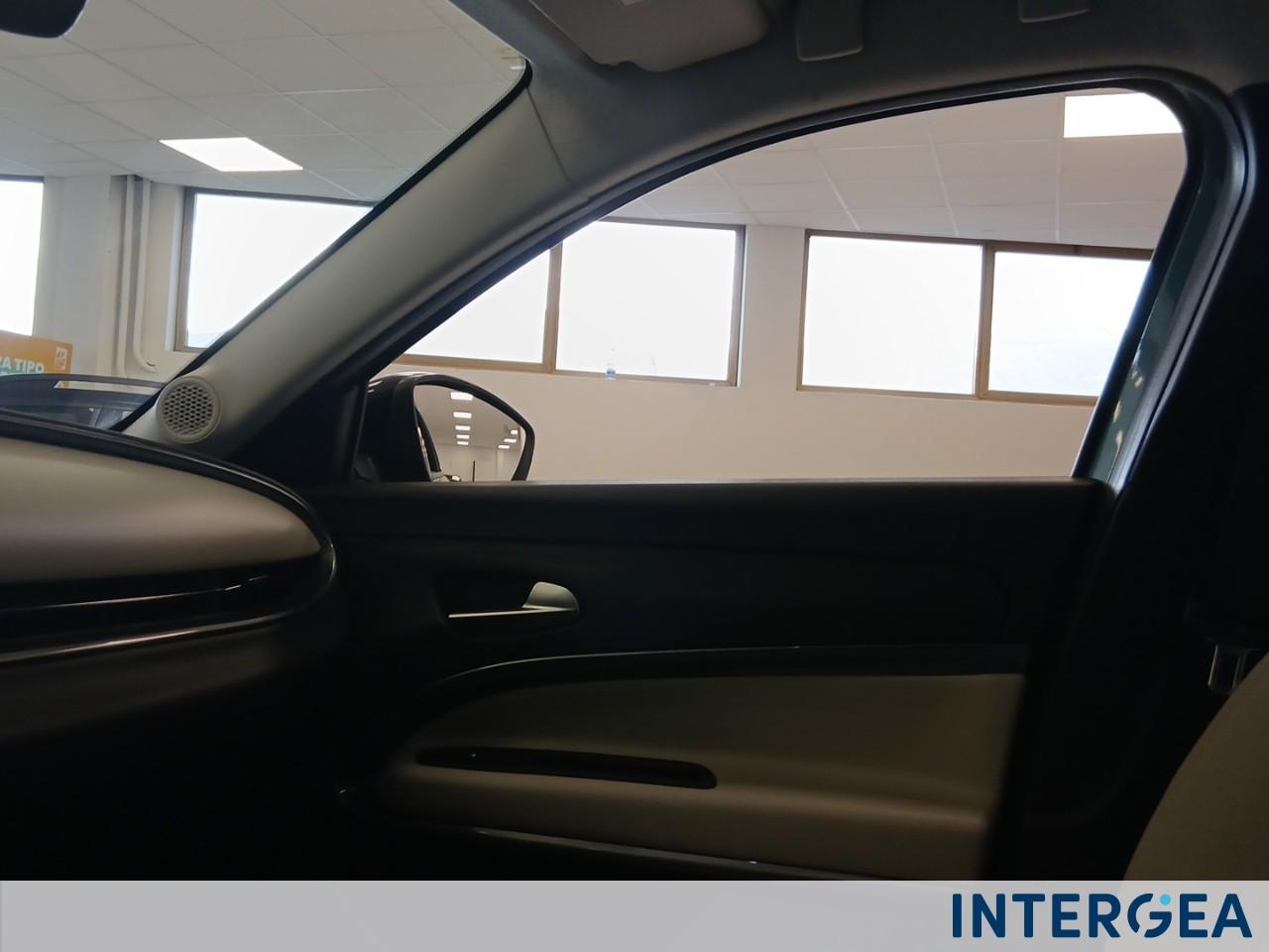 FIAT 600 1.2 hybrid La Prima 110cv auto