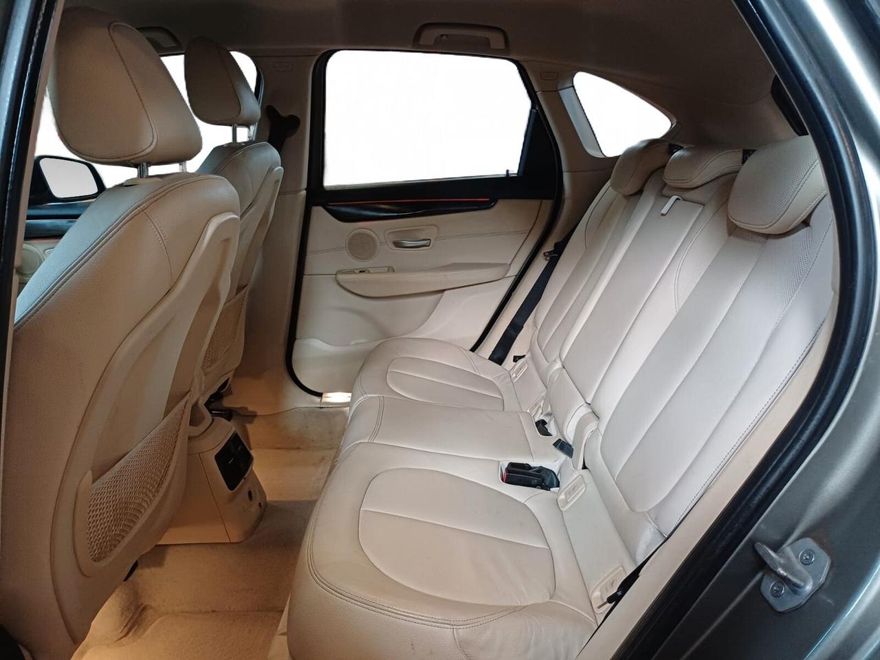 Bmw 218d Active Tourer | da €155 al mese