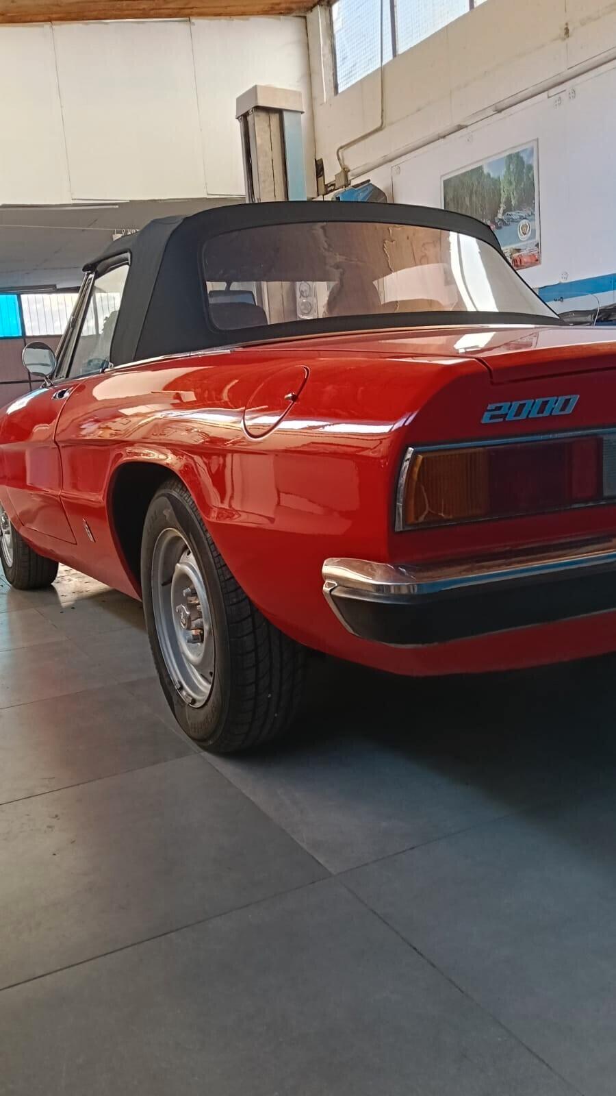 Alfa Romeo Spider 2.0 Veloce