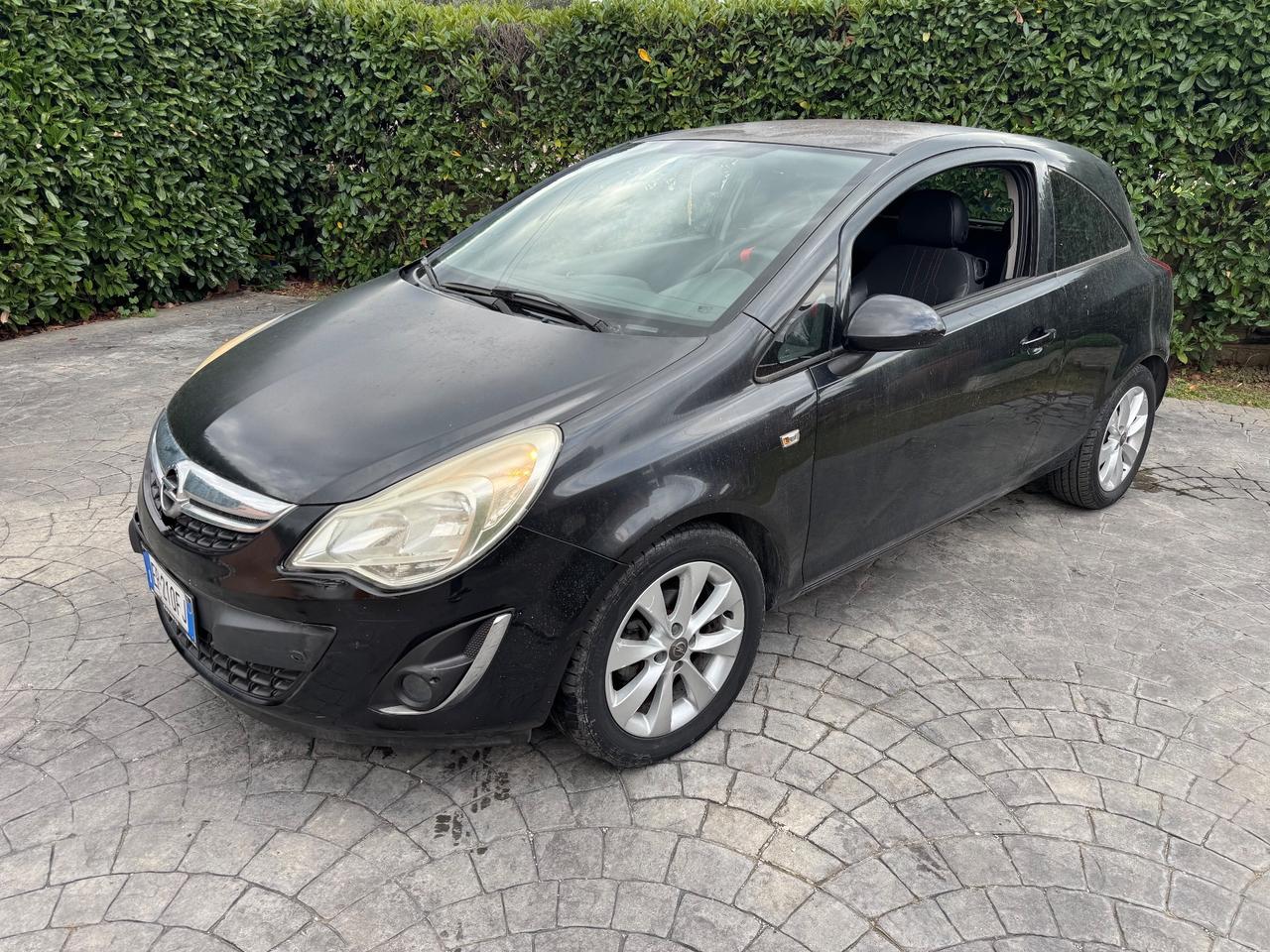 Opel Corsa 1.2 GPL - 2012