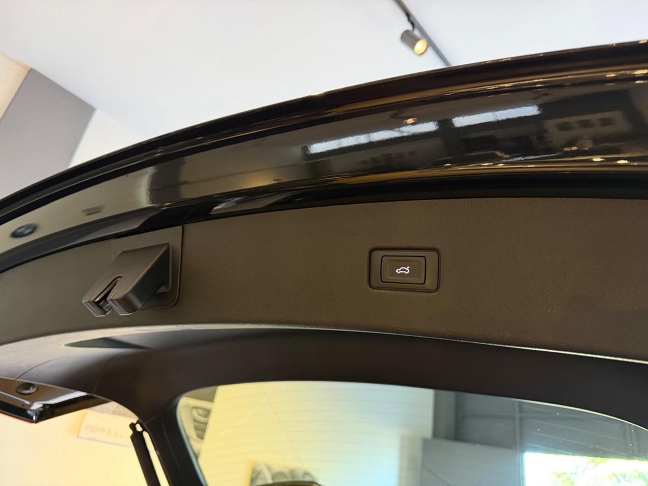 Audi Q5 Sportback 40 2.0 Tdi 204CV SLINE quattro
