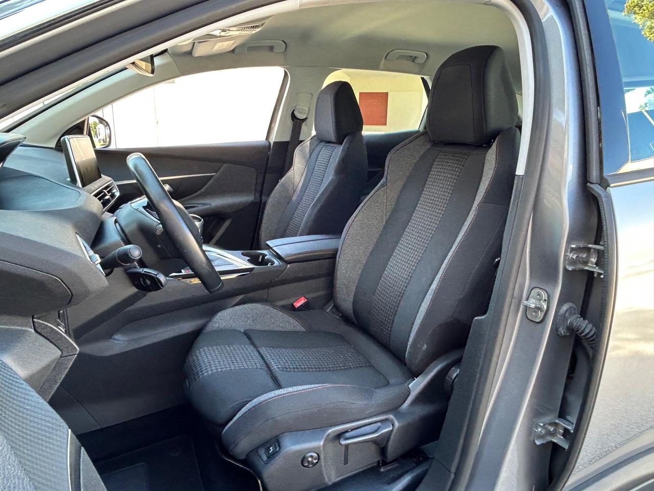 Peugeot 3008 BlueHDi 130 S&S Business