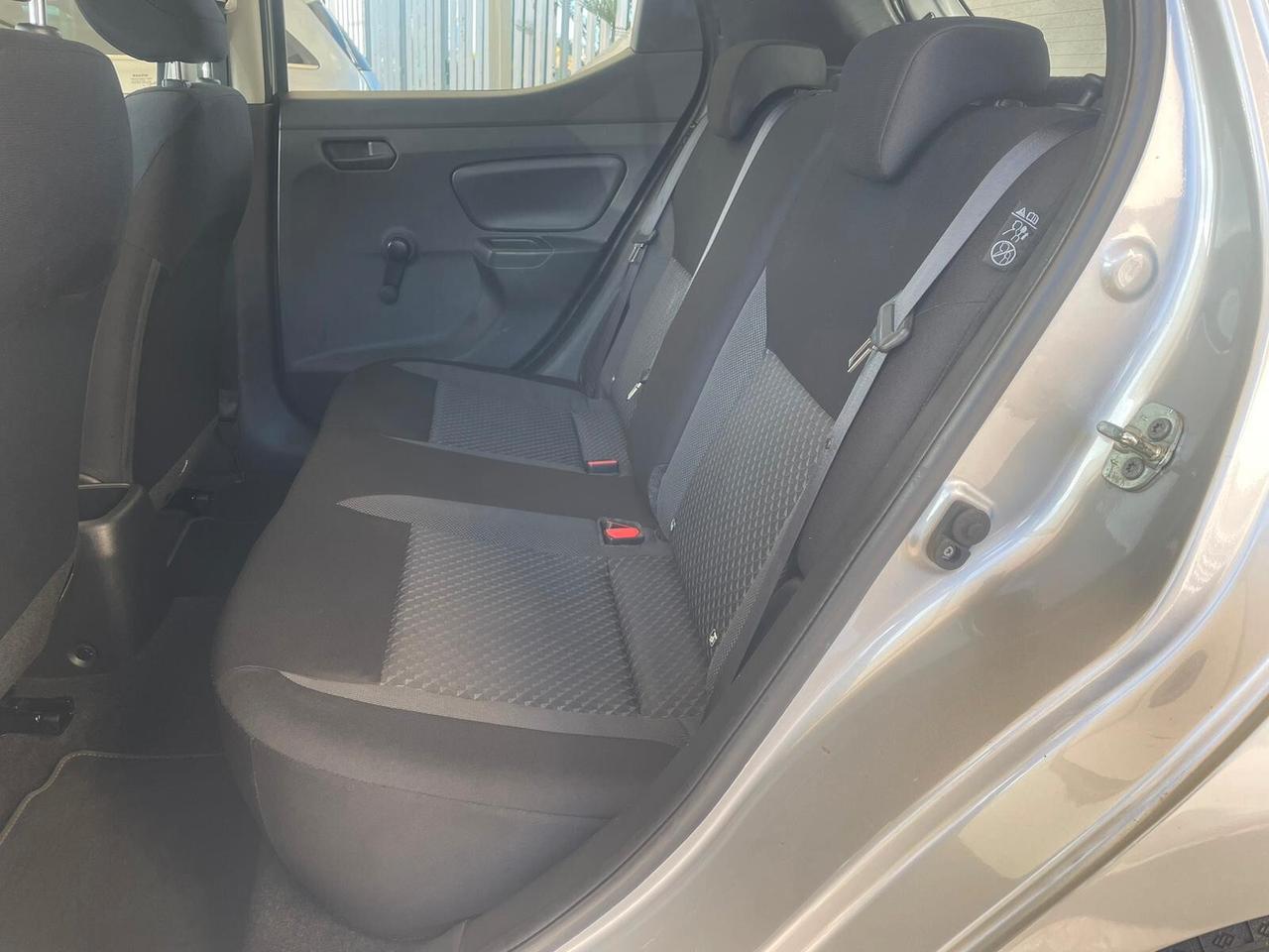 Nissan Micra 1.0L 12V 5 porte Visia