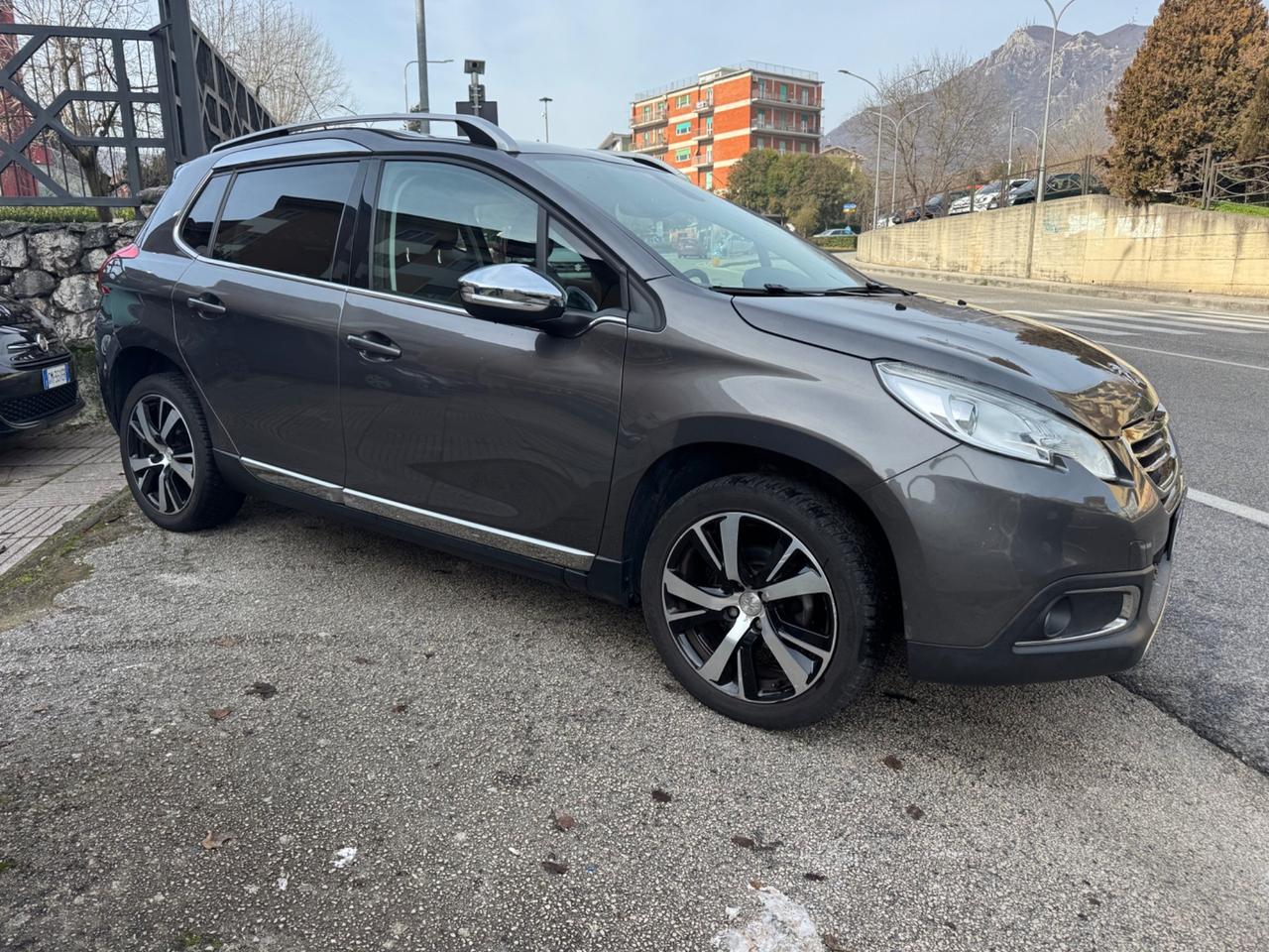 Peugeot 2008 BlueHDi 100 Allure