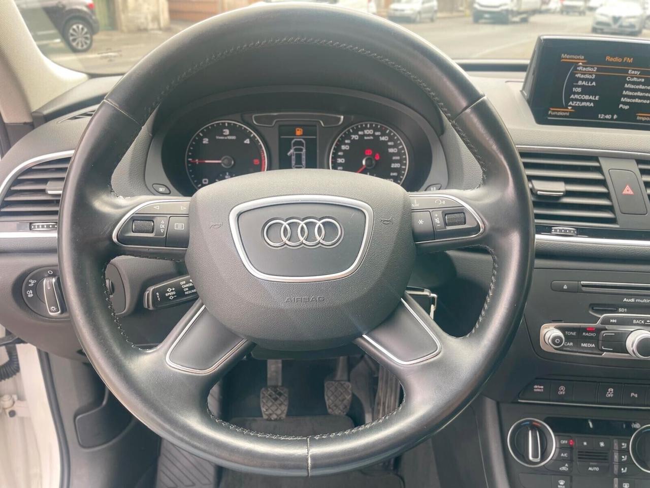 Audi Q3 2.0 TDI 150 CV Business