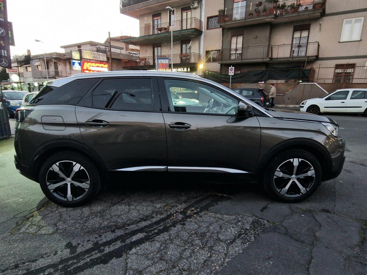 Peugeot 3008 BlueHDi 120 S&S Allure