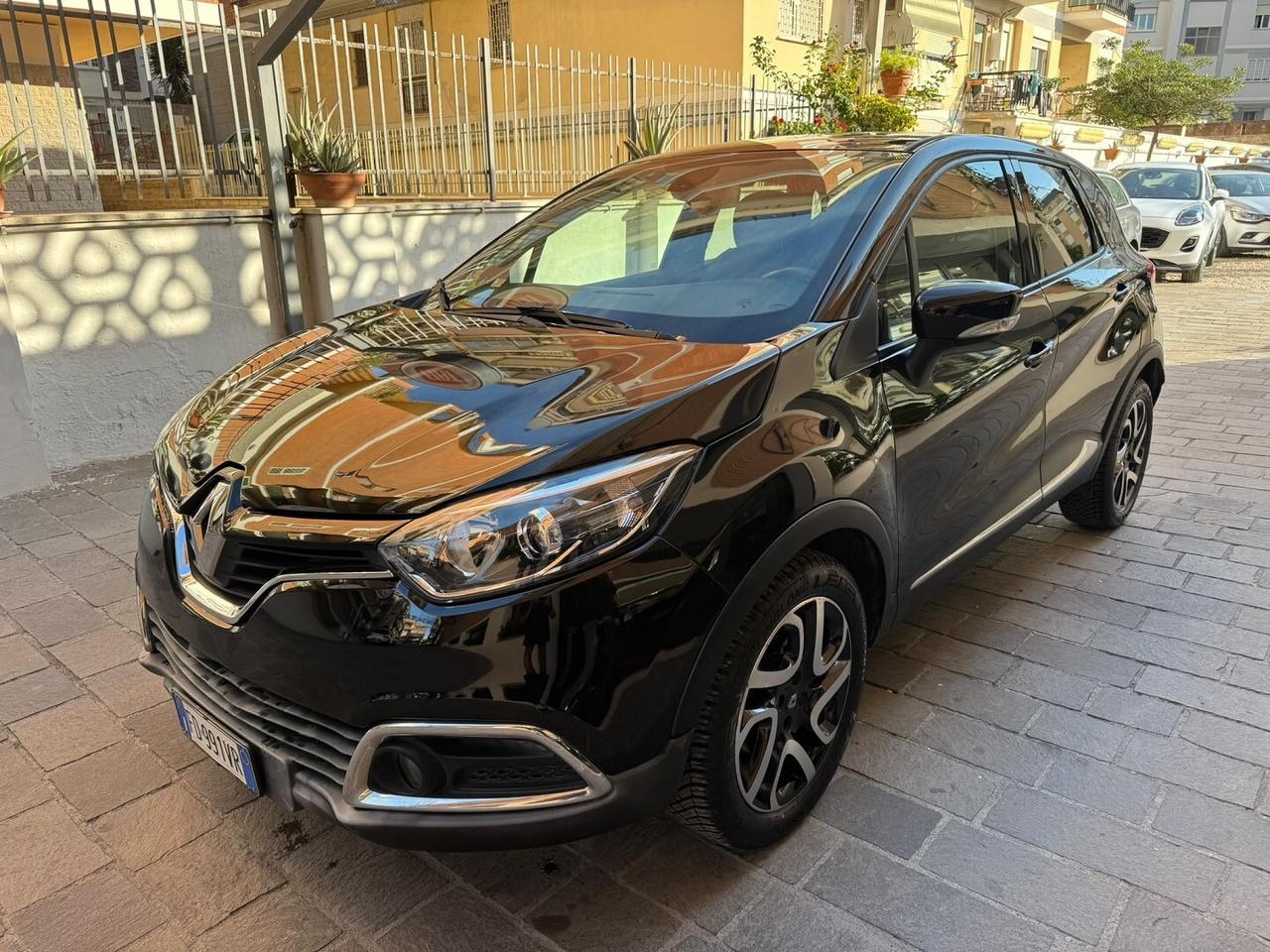 RENAULT Captur dCi 8V 90CV EDC S&S Energy Intens