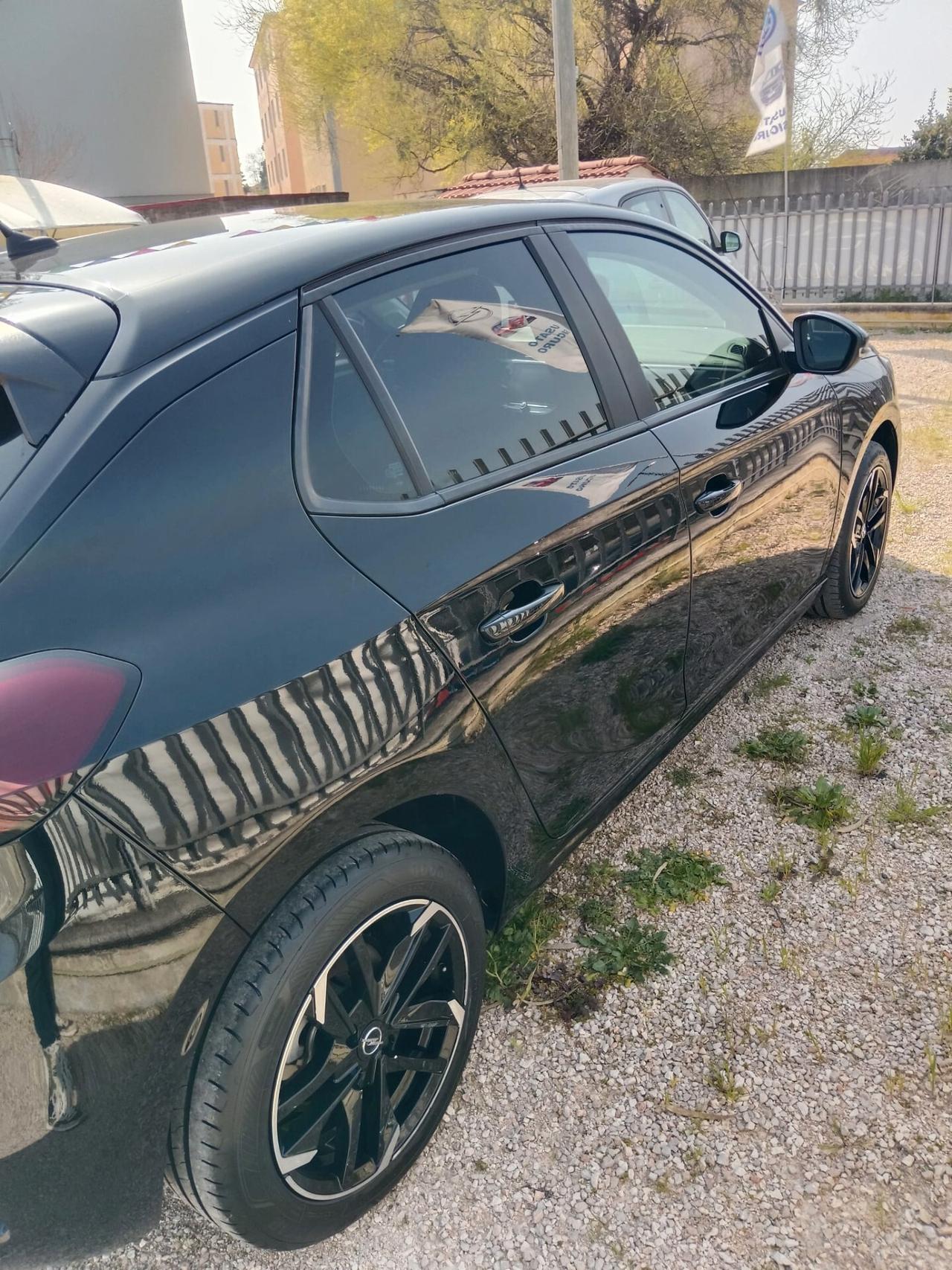 Opel Corsa 1.2 100 CV Edition