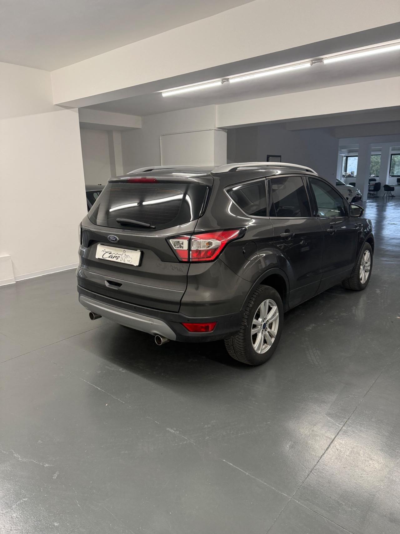 Ford Kuga 1.5 TDCI 120 CV S&S 2WD Powershift Titanium