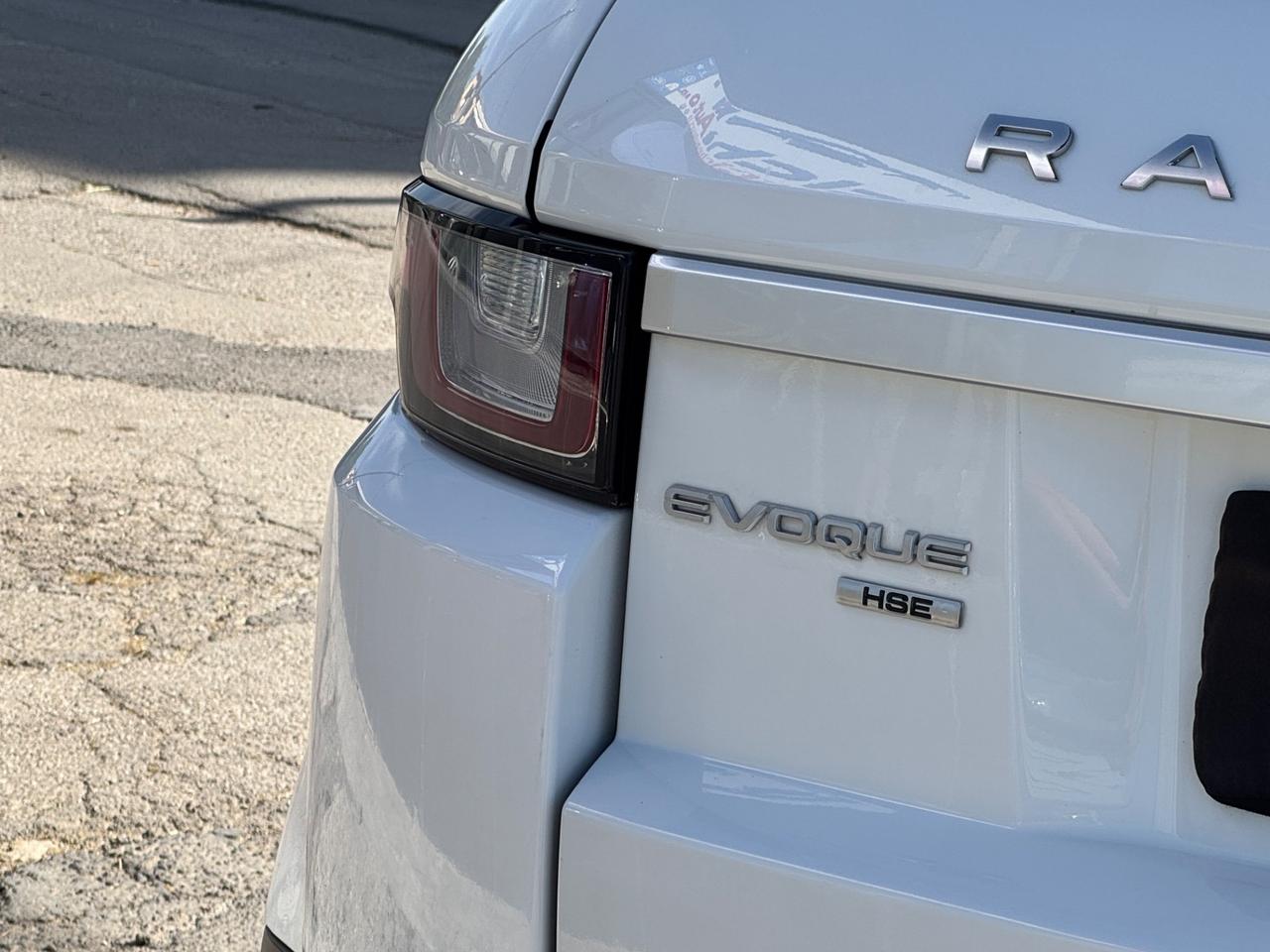 RANGE ROVER EVOQUE 2.0 TD4 180 CV HSE DYNAMIC MANUALE FULL IVA