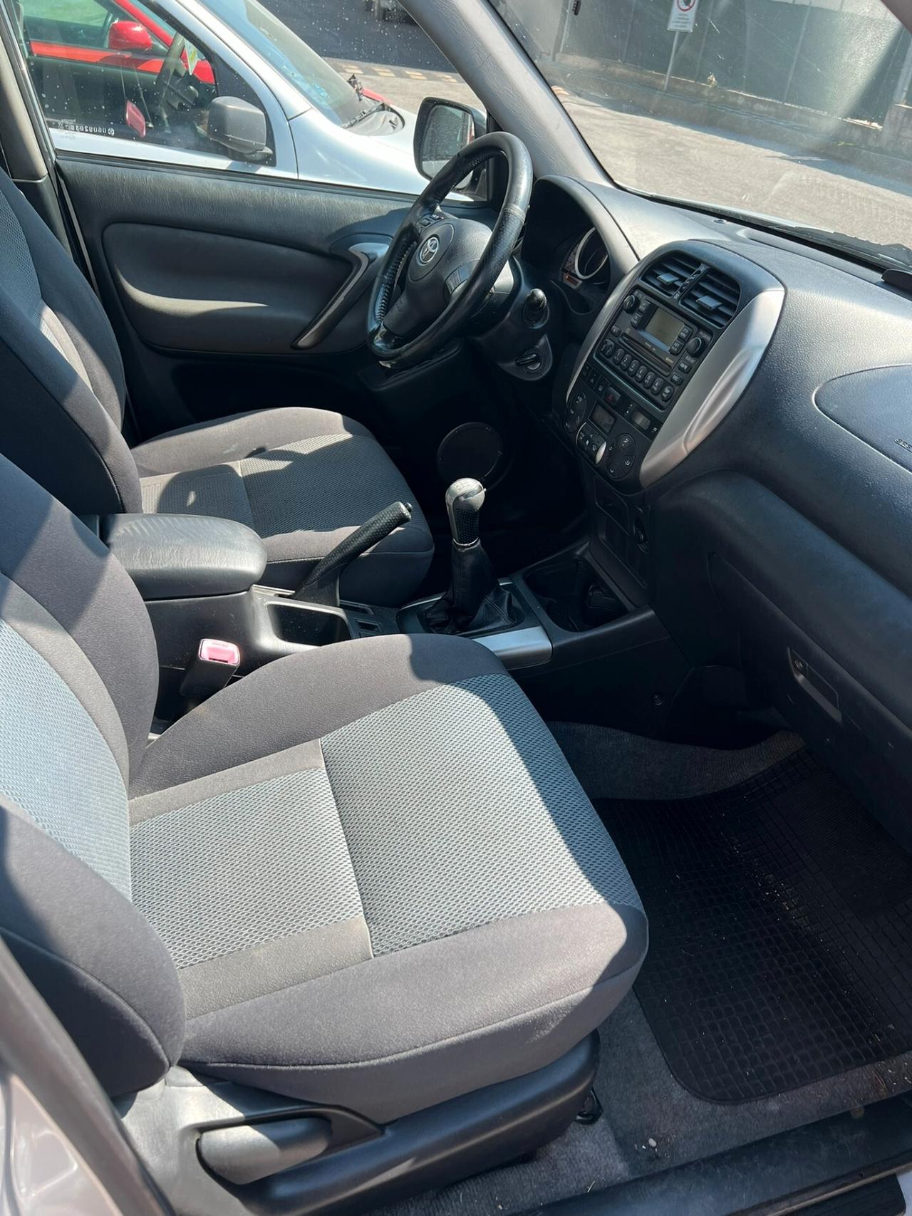 Toyota RAV 4 2.0 Tdi D-4D cat 5 porte Sol