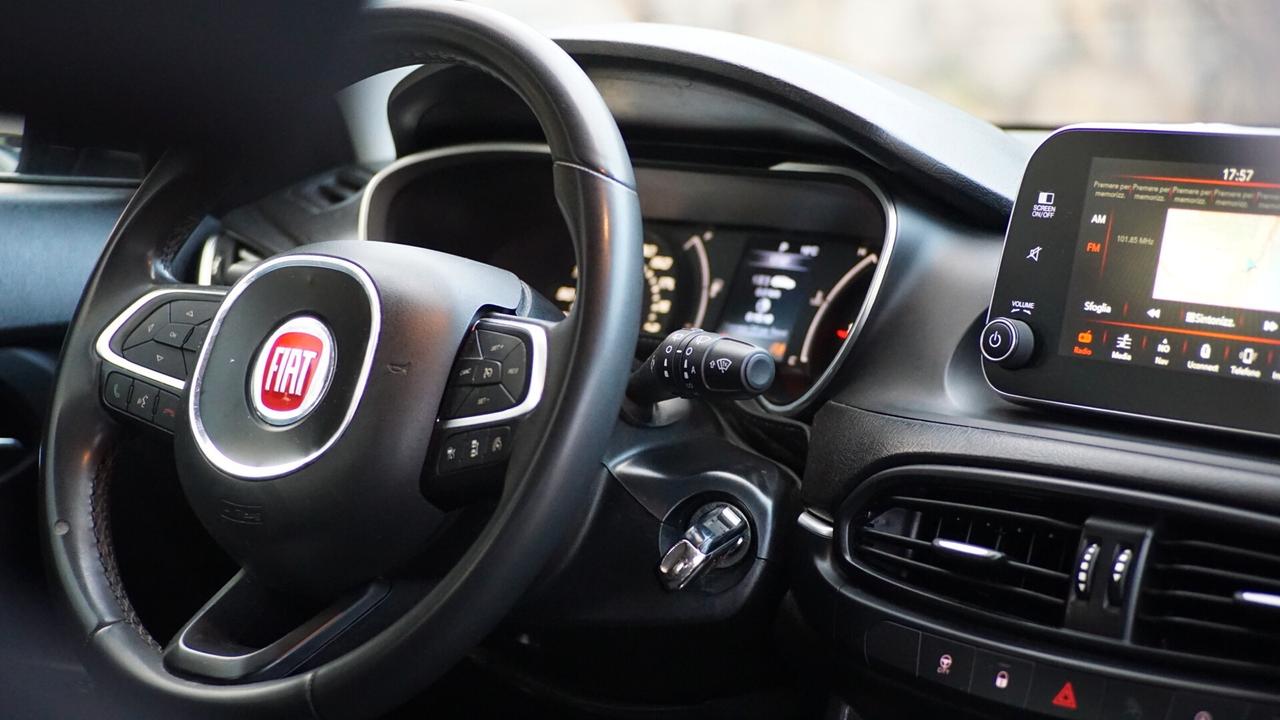 Fiat Tipo 1.6 Mjt S&S DCT SW Lounge