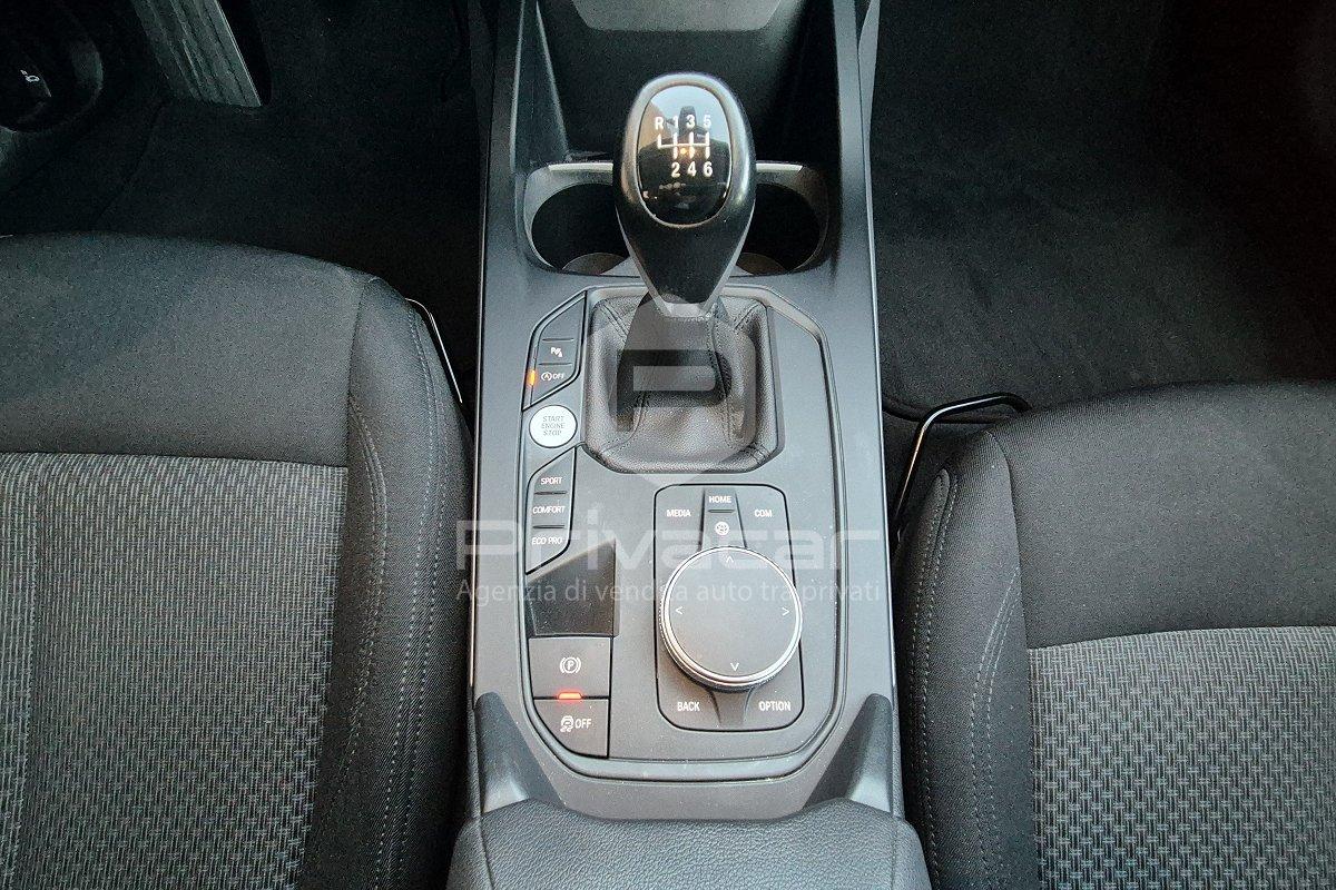 BMW 118i 5p. Business Advantage