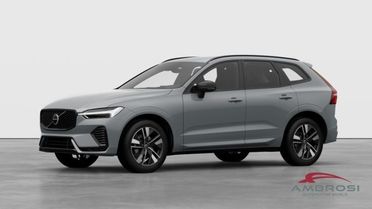 VOLVO XC60 B5 AWD Mild hybrid Benzina Plus Dark