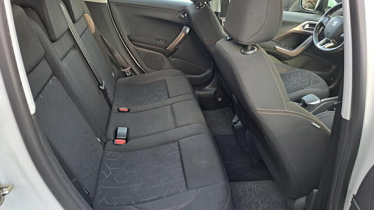 Peugeot 2008 1.2 Benzina PureTech 82 Active