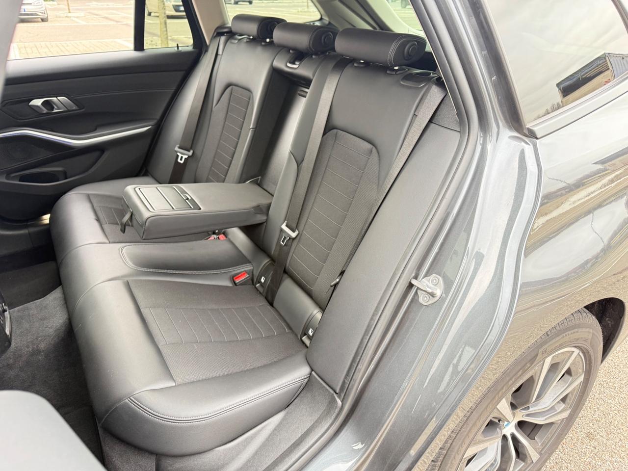 Bmw 318 d 150Cv Touring Automatic*Navi*Panorama*Full