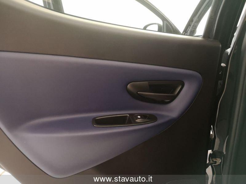 Lancia Ypsilon MY24 1.0 PLA
