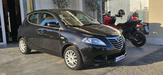 LANCIA Ypsilon 1.2 69 CV 5 porte Gold