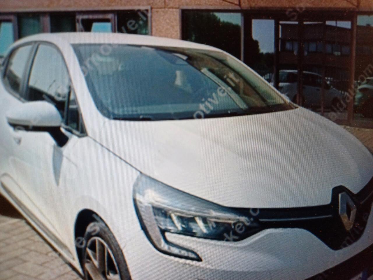 Renault Clio TCe 90 CV 5 porte (adatta per neopatentati)