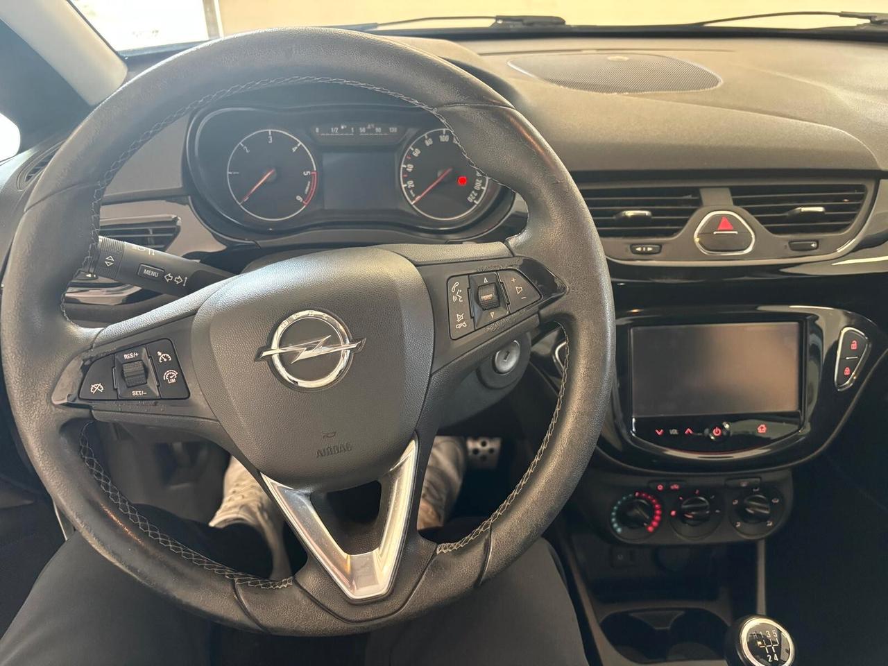 OPEL CORSA ANNO 2015 DS 1.3 ADATTA NEOPATENTATI KM 140 MILA