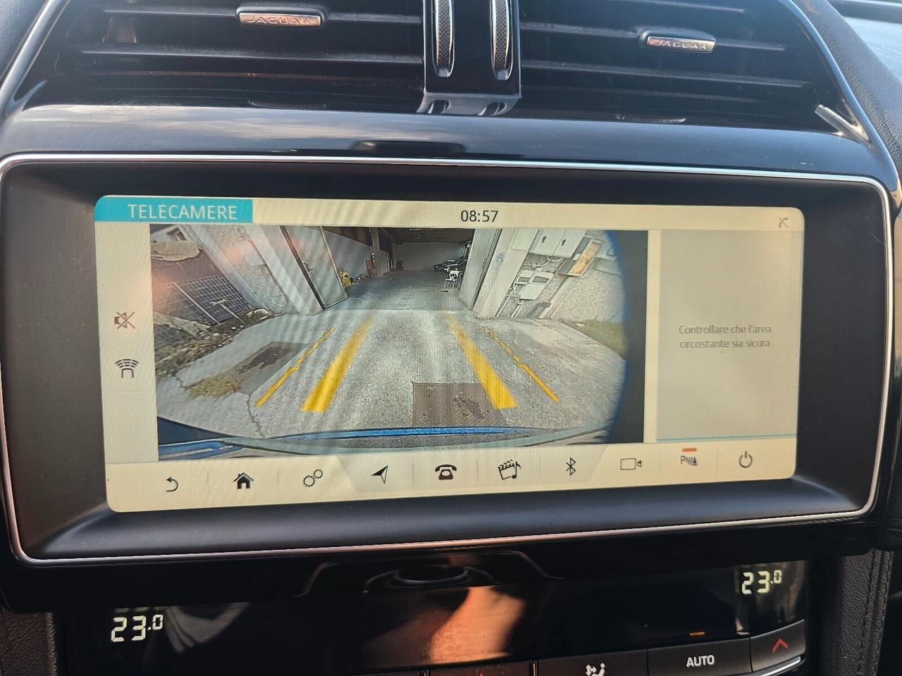 Jaguar F-Pace 2.0 D 180 CV AWD aut. Prestige