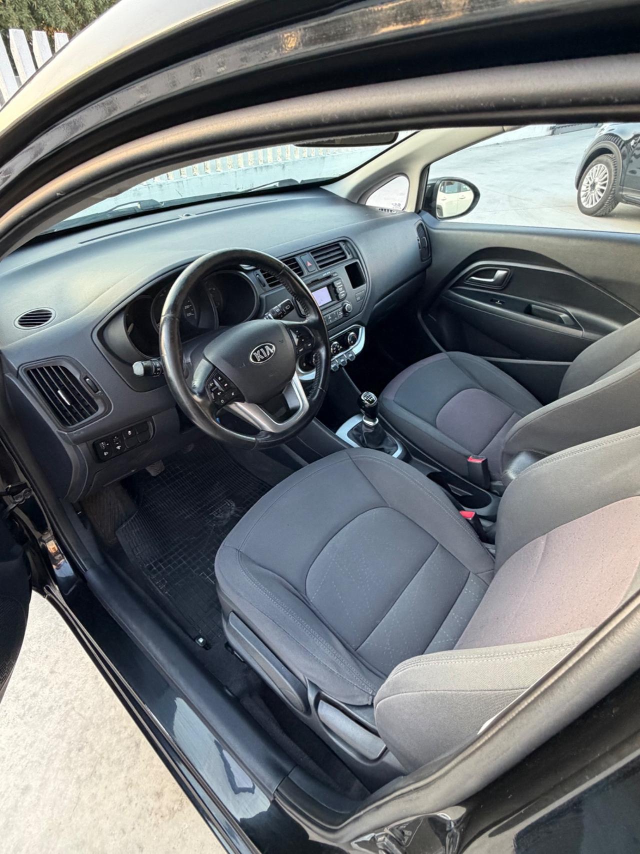 Kia Rio 1.1 CRDi 5p. Cool