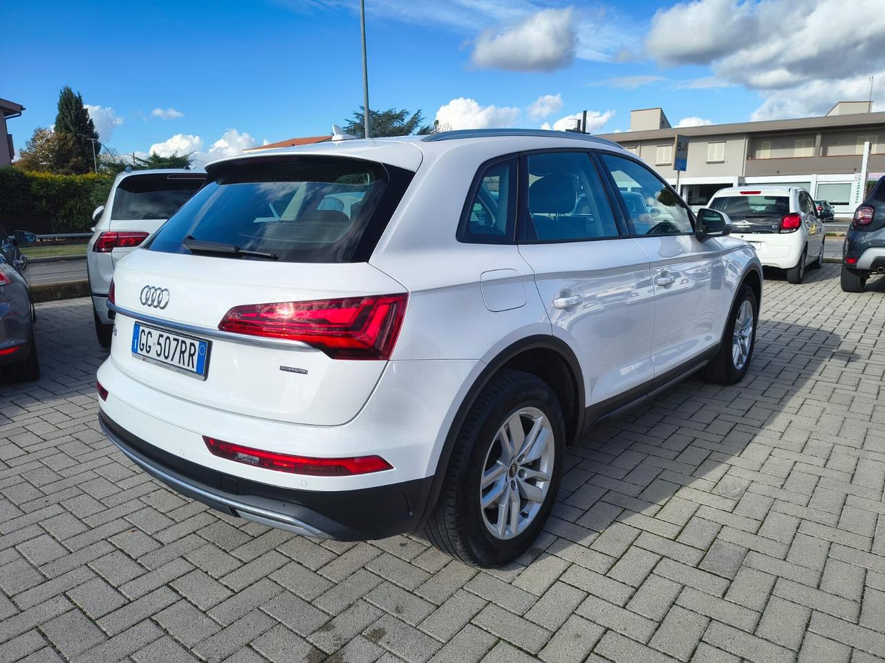 Audi Q5 50 TFSI e quattro S tronic Business