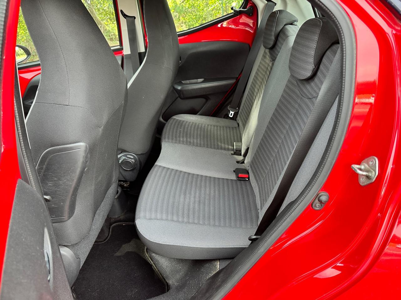 Toyota Aygo 1.0 VVT-i 72 CV 5 porte x-play Bluetooth touch RADAR