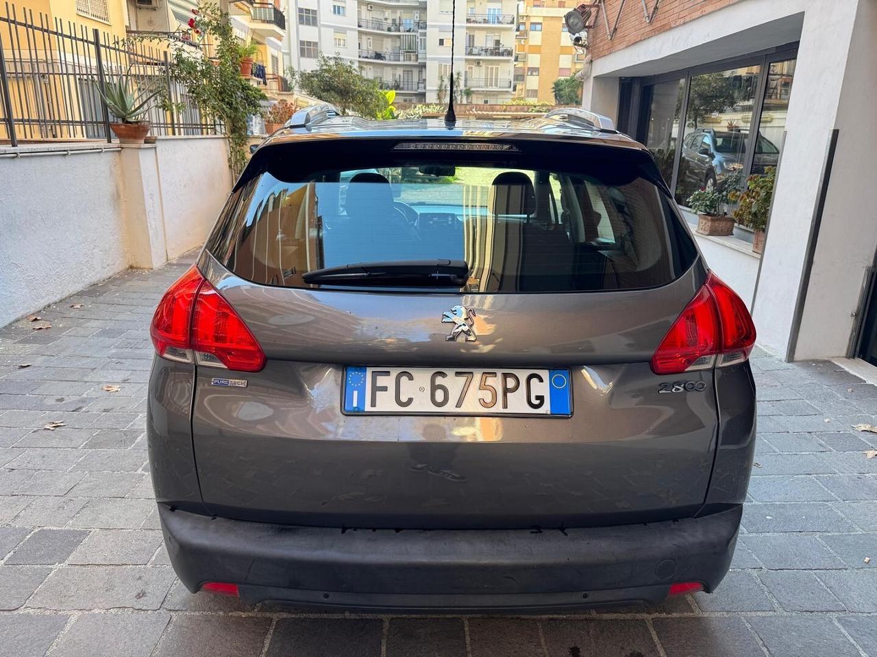 Peugeot 2008 1.2 Puretech 82 cv Allure