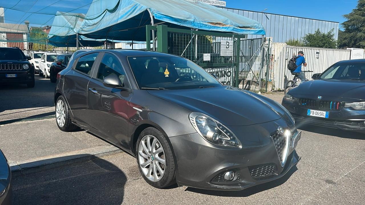 Alfa Romeo Giulietta 1.6 JTDm-2 105 CV Distinctive