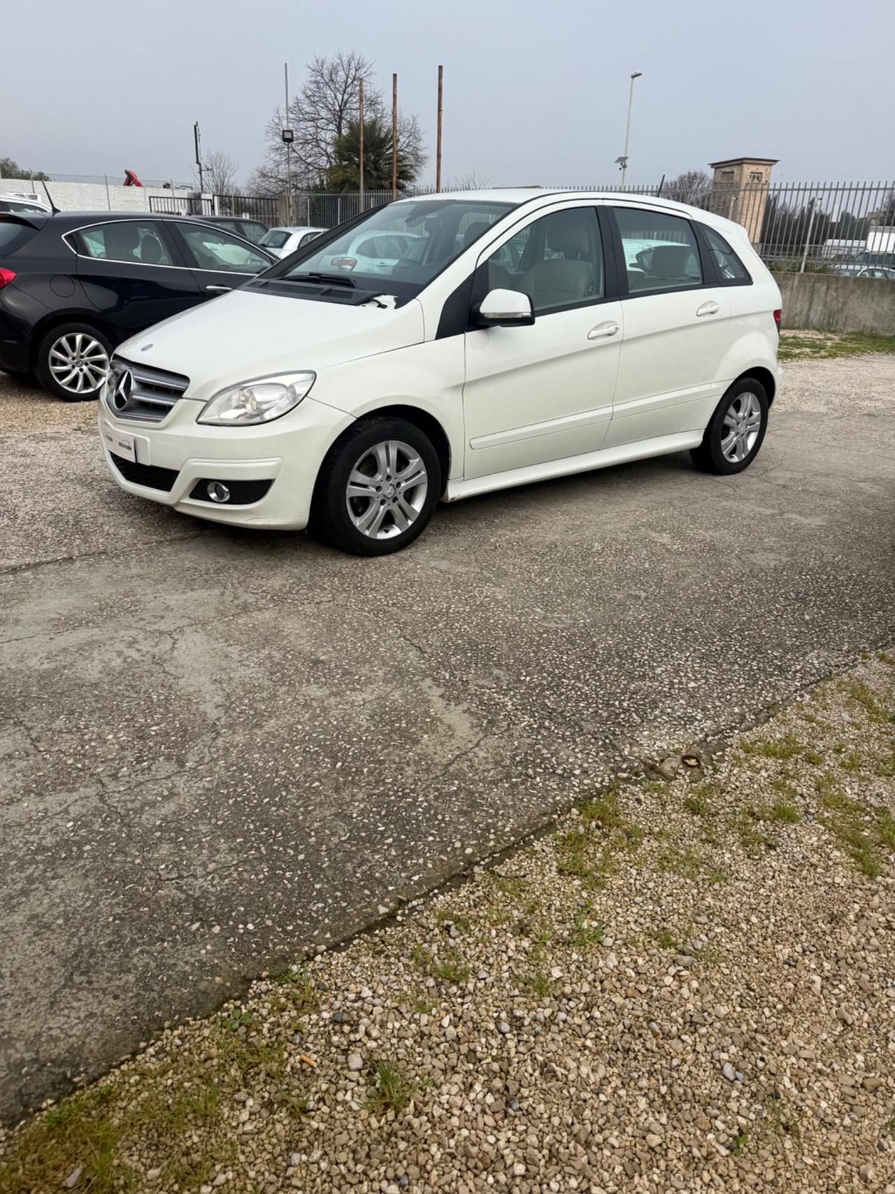 Mercedes-benz B 180 CDI