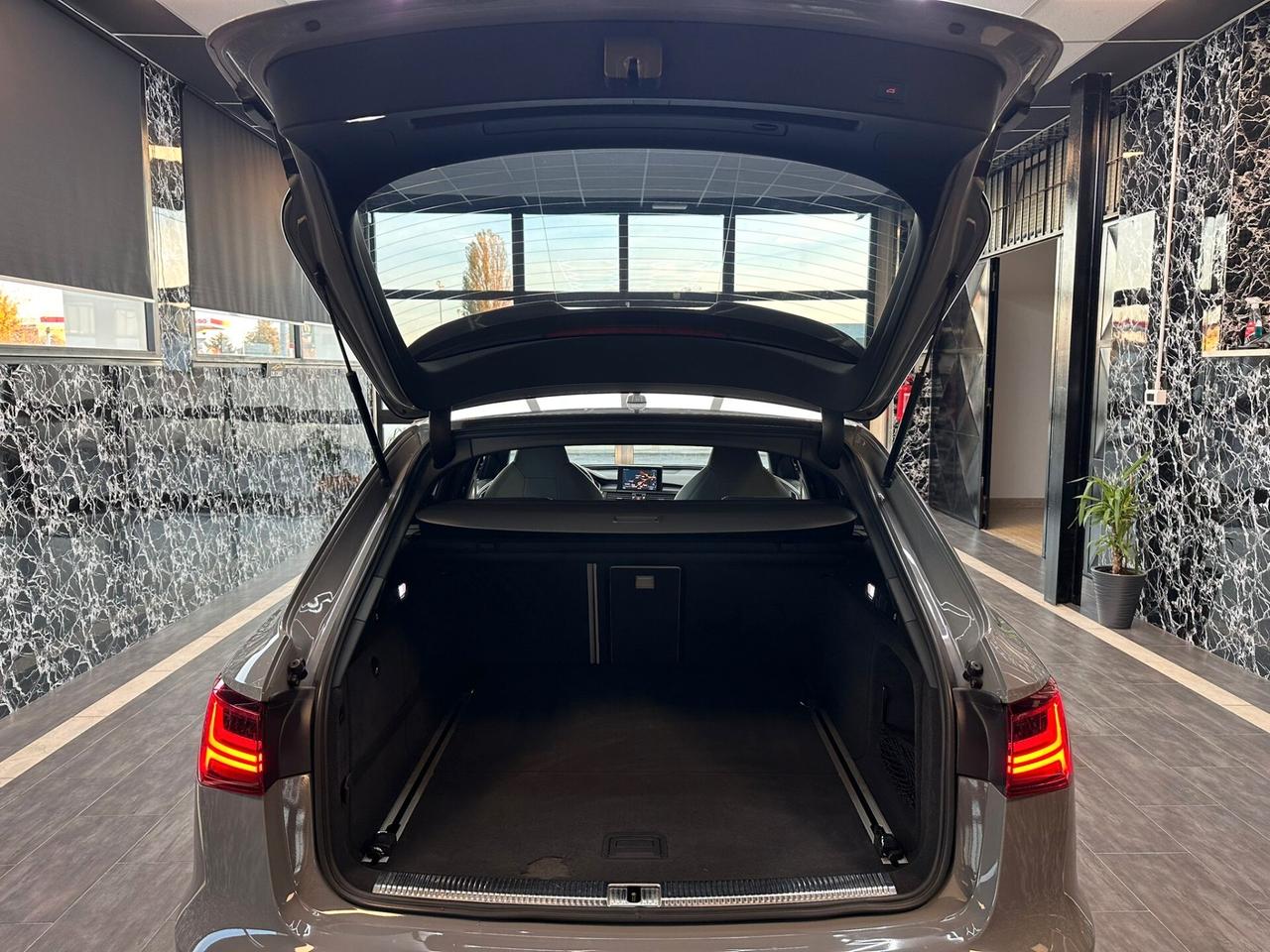 Audi A6 Avant 3.0 TDI competition quattro tiptronic Business Plus