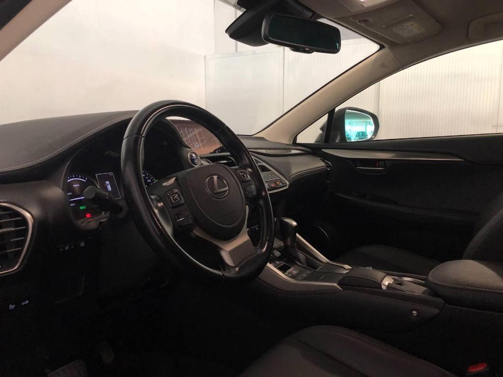 Lexus NX 300 300 2.5 Hybrid Premium 4WD CVT