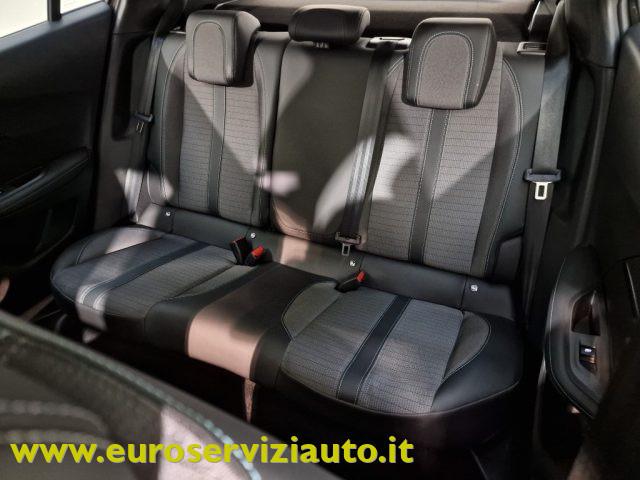 PEUGEOT 2008 BlueHDi 110 S&S Allure