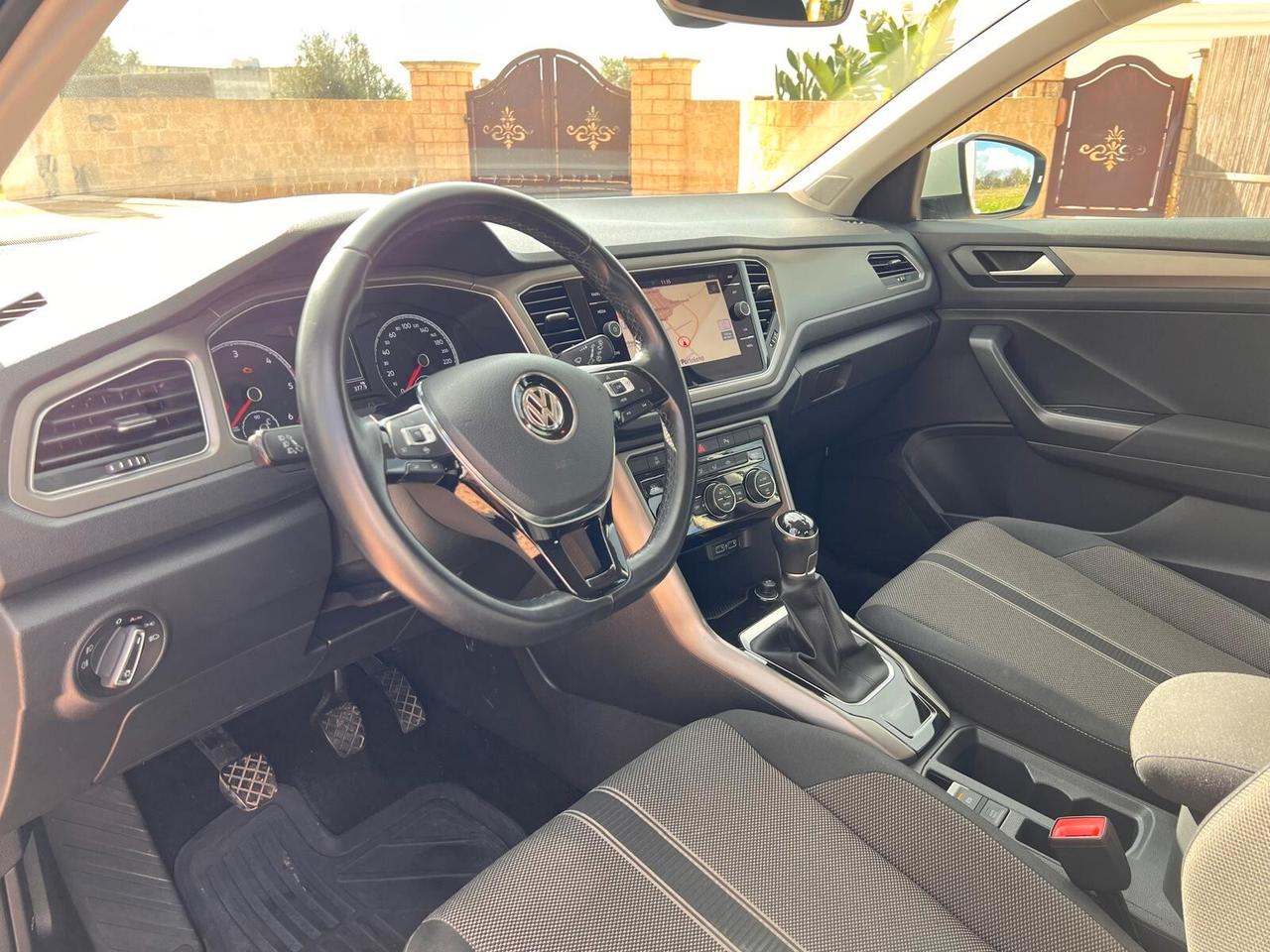 Volkswagen T-Roc 1.6 TDI SCR Business BlueMotion Technology