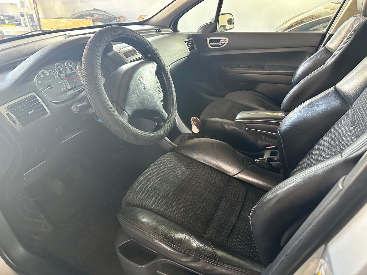 Peugeot 307 1.6 16V 5p. XT