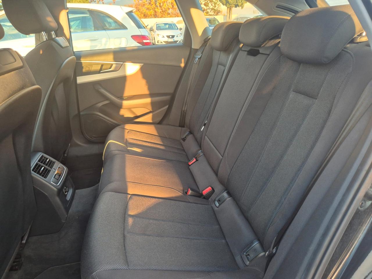 Audi A4 Avant 2.0 TDI 150 CV ultra S tronic Sport