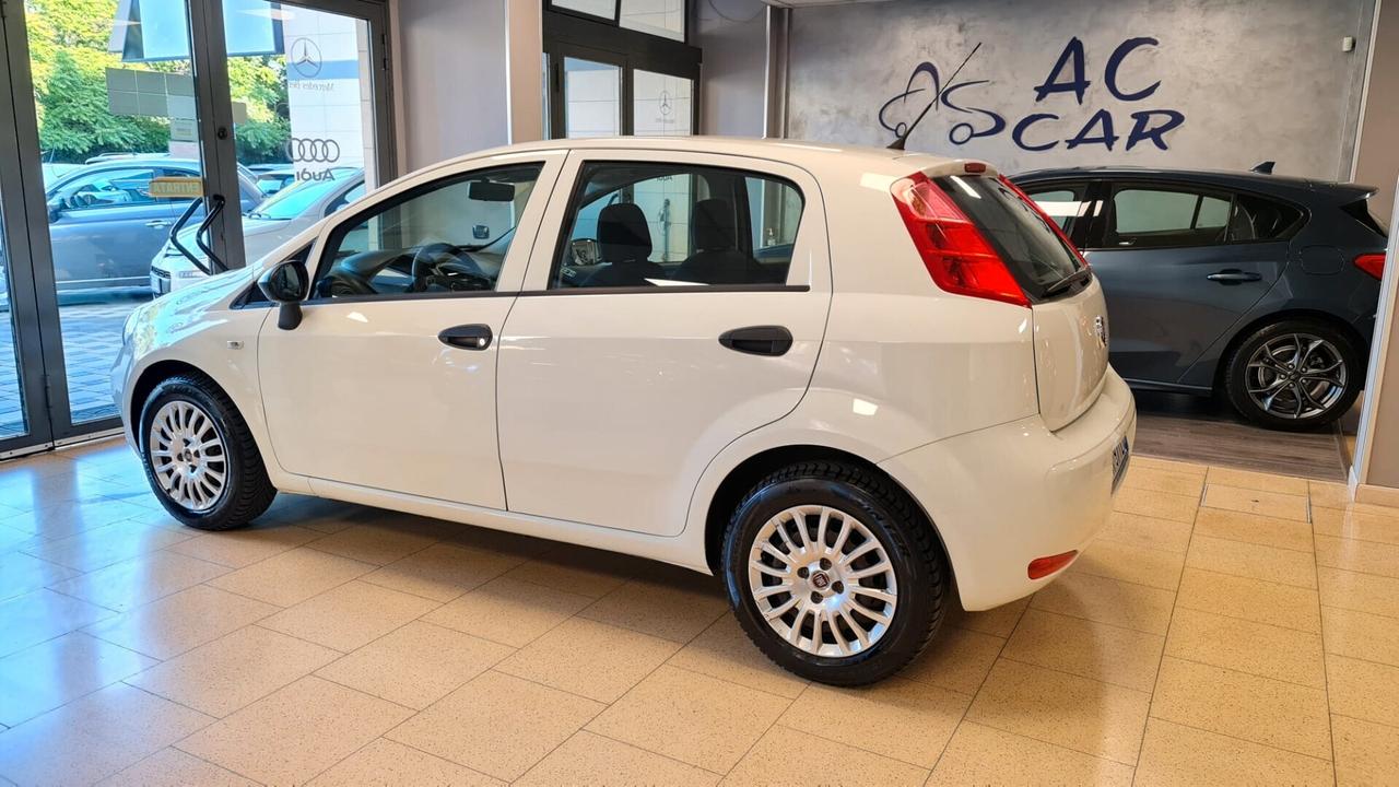 Fiat Punto 1.3 MJT II S&S 95 CV 5 porte Street