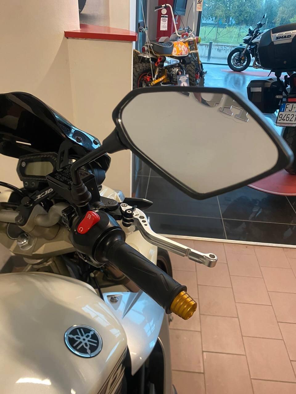 Yamaha XJ6