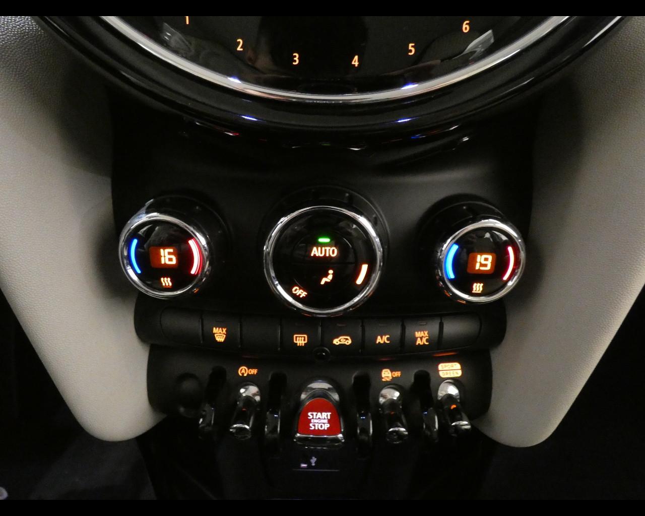 MINI Mini 5 porte (F55) - Mini 1.5 Cooper Camden 5 porte