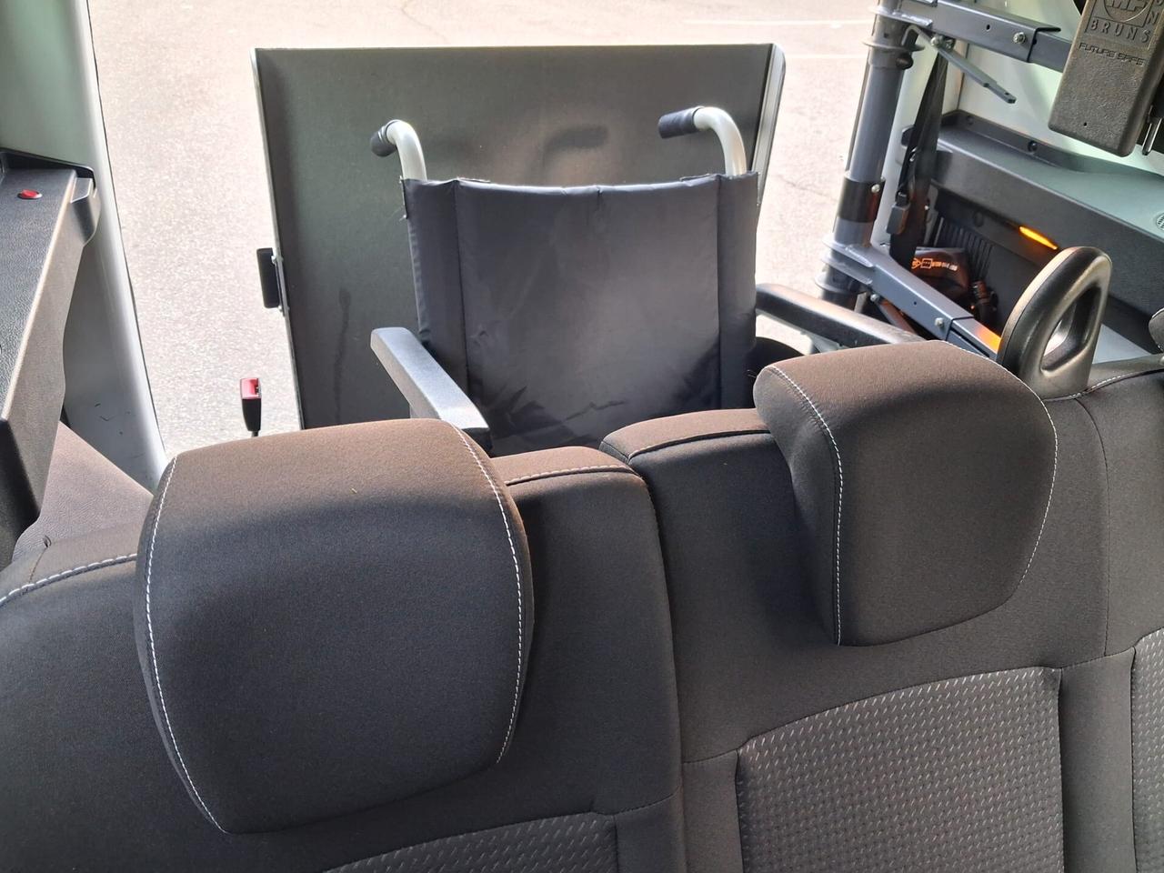 Dacia Dokker Pianale ribassato con rampa disabili in carrozzina