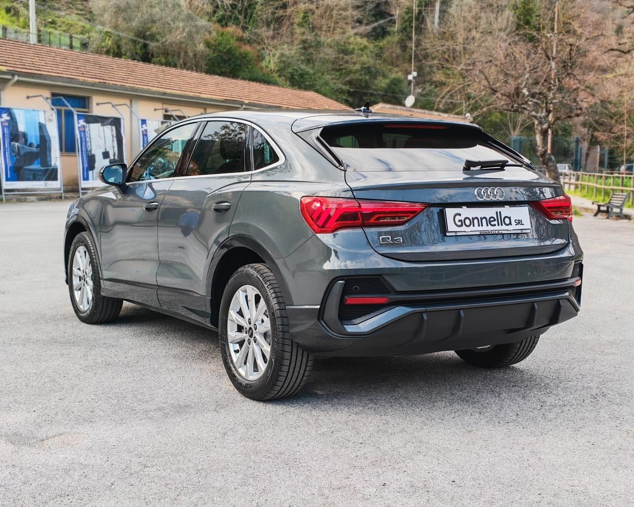 Audi Q3 SPB 45 TFSI e S tronic Business Plus